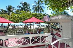 Coconut Court Hotel - Barbados. Beach bar.